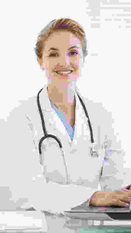 Dr Lohitha M